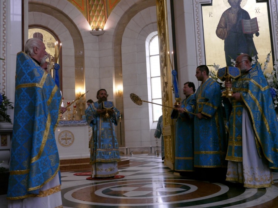 Епископ Серафим возглавил Божественную Литургию в праздник Рождества Богородицы