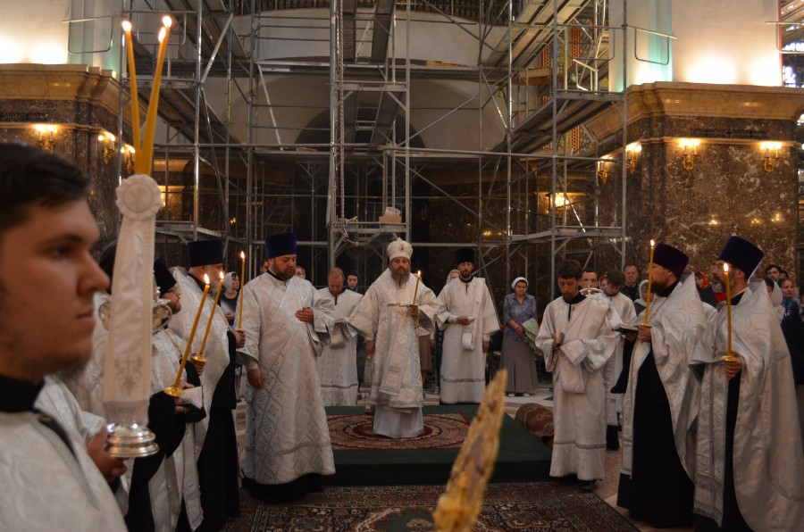 В канун Вознесения Господня епископ Серафим возглавил Всенощное бдение в Кафедральном соборе
