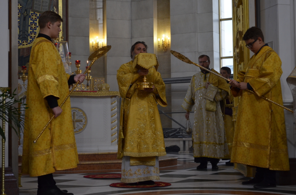 Архиепископ Серафим в Неделю 17-ю по Пятидесятнице совершил Божественную Литургию